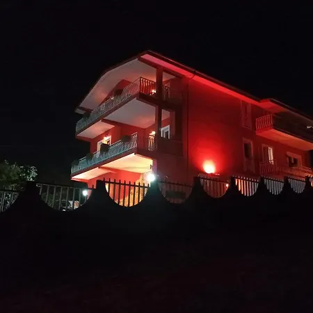 Hotel Magnolia 1000 Mt Dal Casello