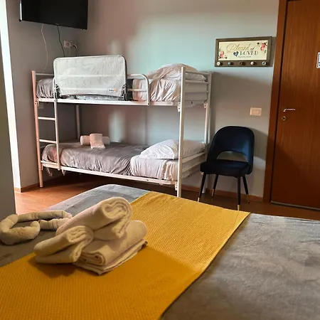 Hotel Magnolia 1000 Mt Dal Casello 2*